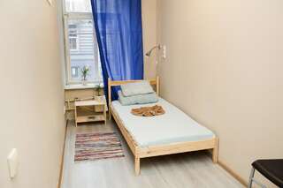 Хостелы Hostel Oras Вильнюс Одноместный номер с основными удобствами и общей ванной комнатой-2